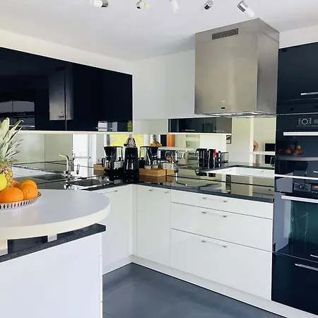 Blick Ins Gruene Дайзендорф